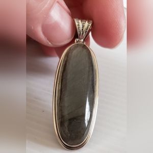Sterling Silver Labradorite pendant.
